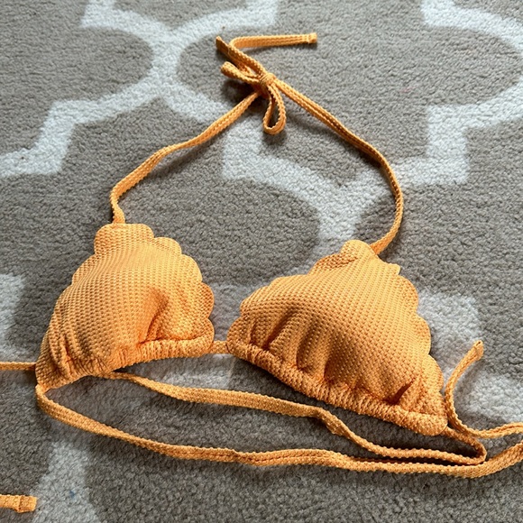 Aerie scalloped bikini - Picture 2 of 6